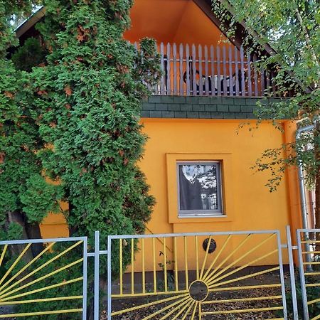 Villa Fenyves Nyaralo Hajdúszoboszló Esterno foto